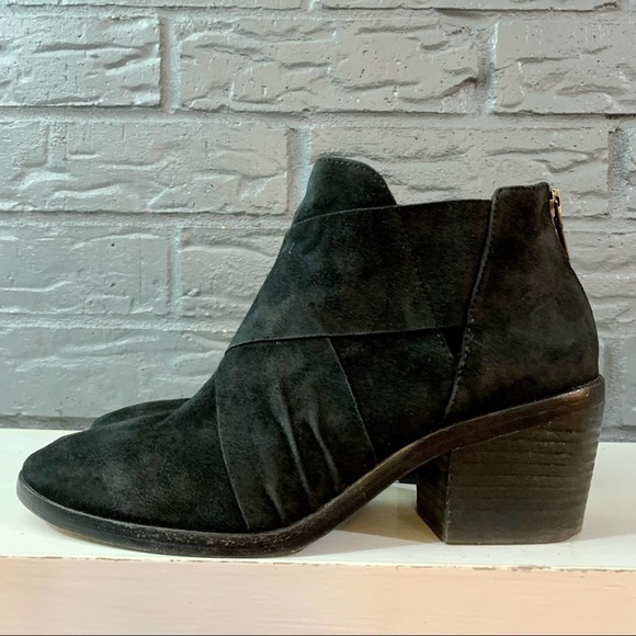 Eileen‎ Fisher Irwin Distressed Suede size 6.5 Black Dressy casual Booties - Picture 3 of 8